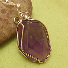 禾場天然A貨翡翠精品吊墜·菊花臺 一石一世界，一玉一人生